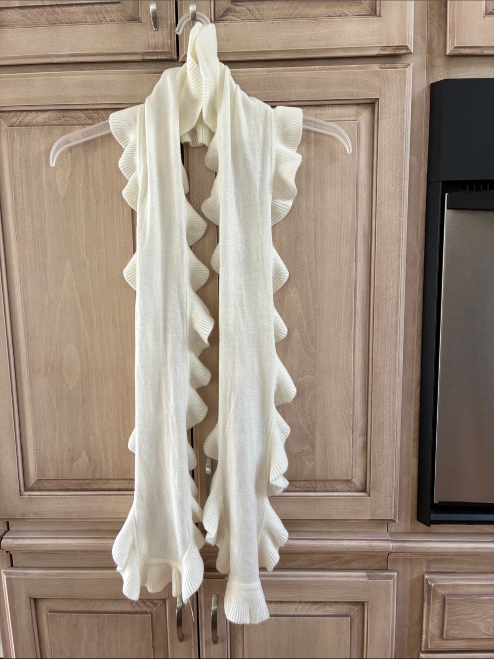 Ruffled Knit Scarf in Cream -